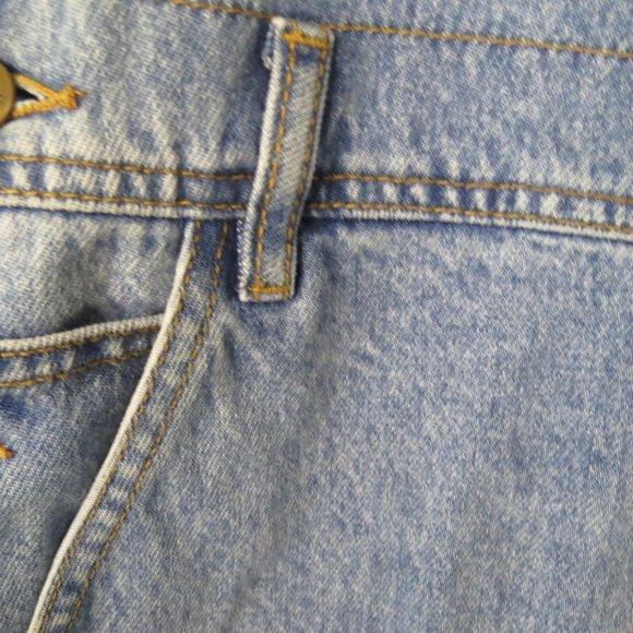 INSIGHT - DENIM OVERALL STYLE MINI SKIRT - SIZE 10. - Picture 5 of 7